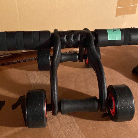 Exercise equipment - Picture 2 of 3